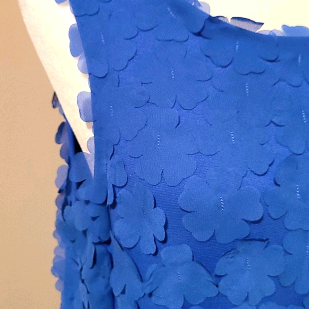Dress - Picture 3 of 5